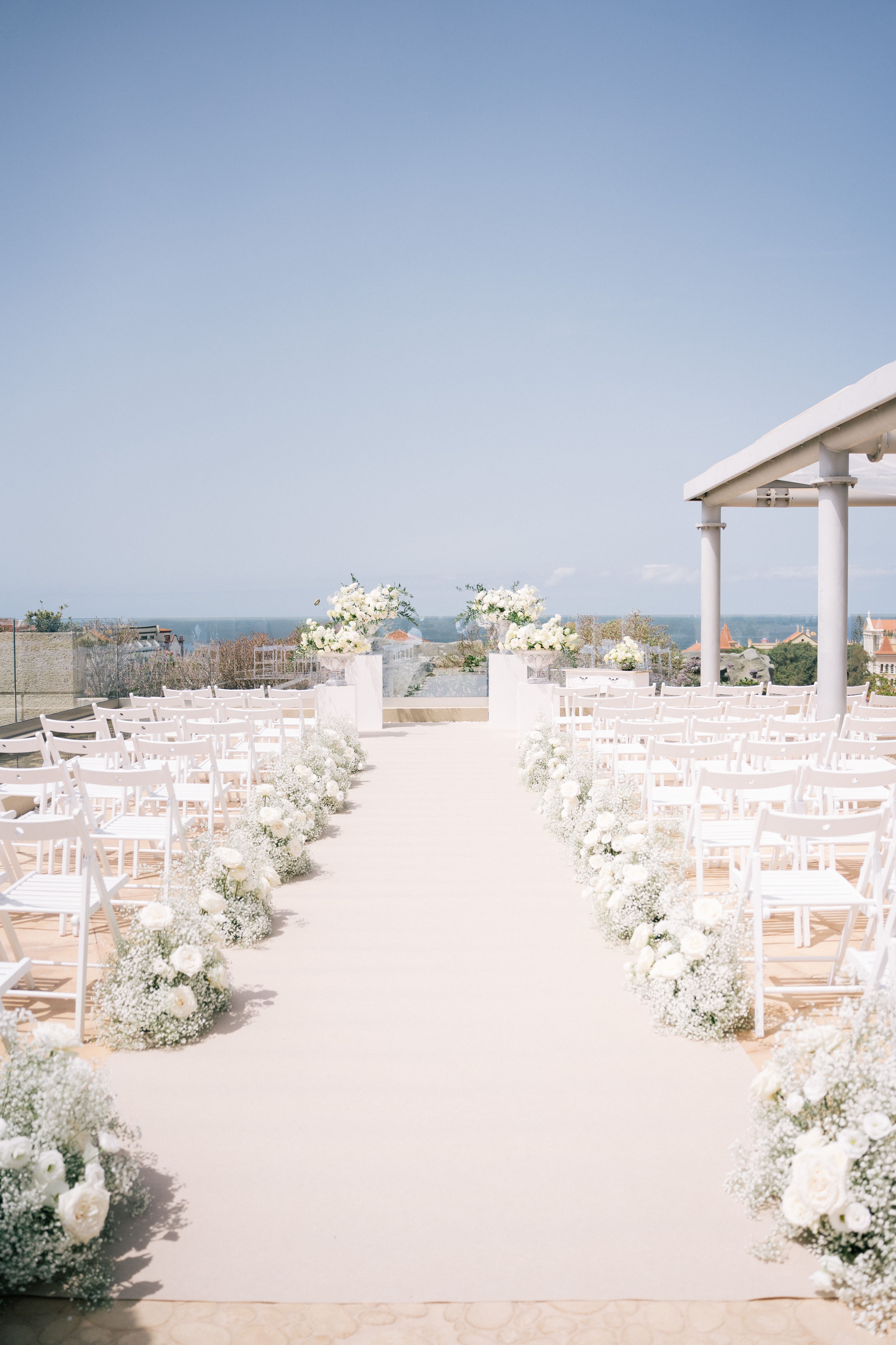 Book your wedding day in GF VICTORIA